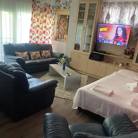 Anca * PalaiónTsiflíkion